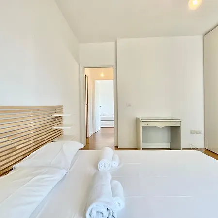 Attico Con Garage E Ampia Terrazza Privata * Rímini