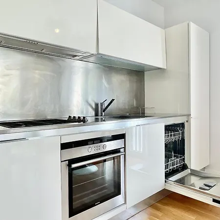 Attico Con Garage E Ampia Terrazza Privata Apartman
